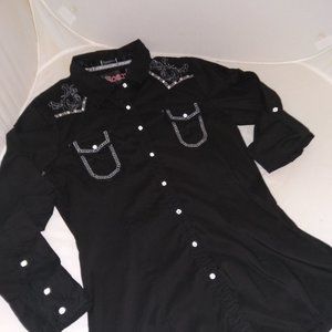 Yellowstone inspired Roar girls western shirt black size small